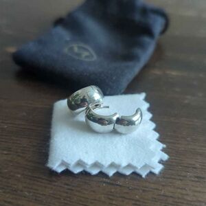 Mejuri Classic Silver Hoop Earrings